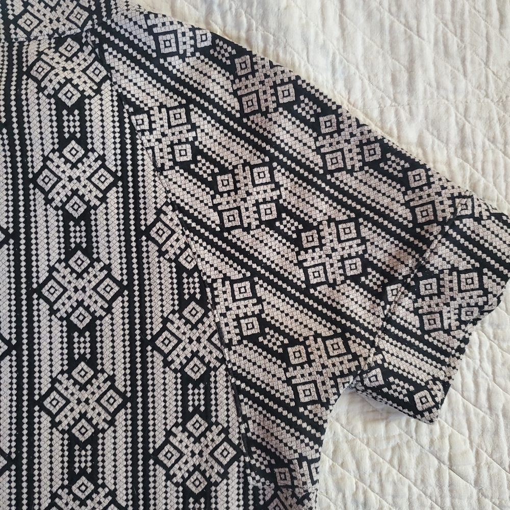 Anthro Mod Geometric Pattern Shirt - Picture 5 of 5